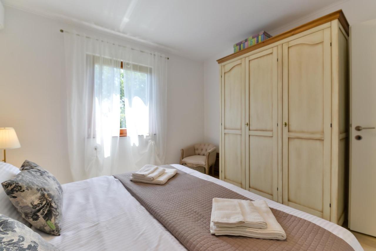 Villa Luciana Spa House, Buje Buitenkant foto